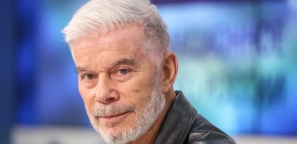 Məşhur müğənni vergidən yayınmaqda ittham olunur