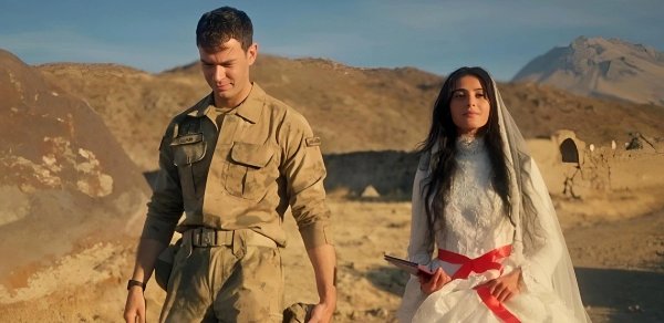 Daha bir serial eşqi gerçək oldu