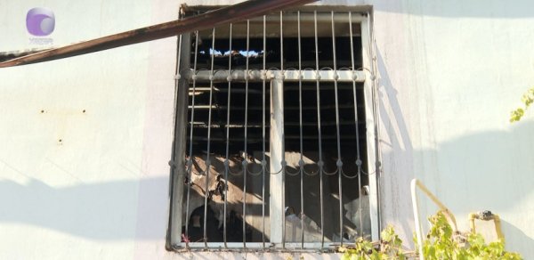 Ailə faciəsi - Evə gələrək boşandığı arvadını ö*ldürür, həyətdəki maşını yandıraraq özünü asır - VİDEO