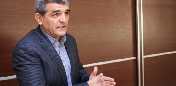 "Soyadlarda "ov", "yev"i təmizləsən də, milliləşdirmək mümkün olmur”