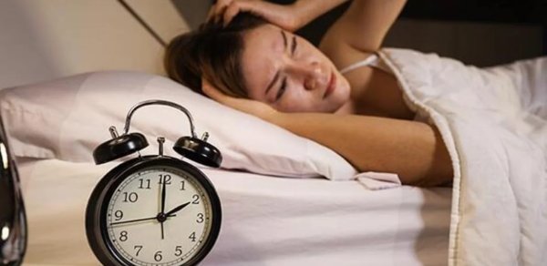 Yuxusuzluq iki sağalmaz xəstəliyin erkən əlaməti ola bilər