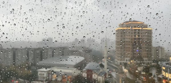 FAKTİKİ HAVA: Bakıda və Abşeron yarımadasında külək güclənib