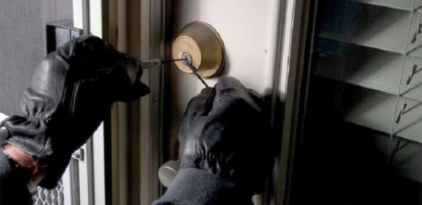 Elektronika mağazasını talayan şəxslər saxlanıldı