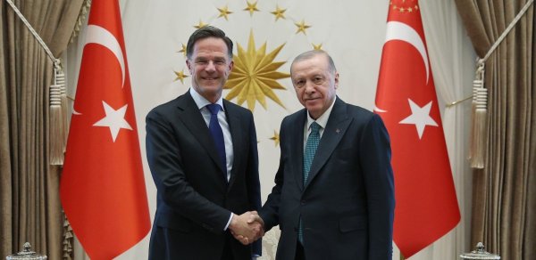 Ərdoğan NATO-nun Baş katibi ilə regional məsələləri müzakirə edib