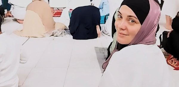 "Ürəyim bütün zəvvarlar kimi orada qaldı" - Aparıcı Məkkə ziyarətindən yazdı