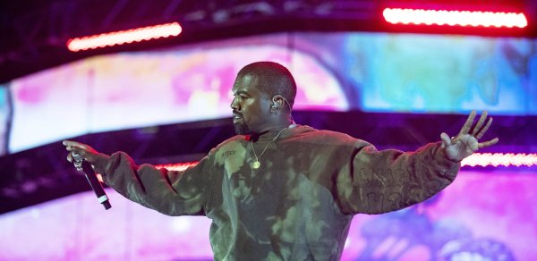 Kanye Vest Türkiyədə dünya rekordu qıracaq