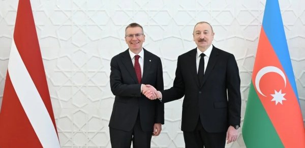 SİYASƏT