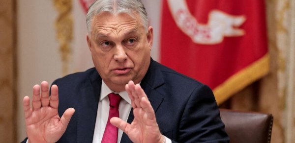 Macarıstanın Baş naziri Orban deputat mandatından imtina edib