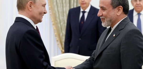 Putin Əraqçi ilə Yaxın Şərqdəki vəziyyəti müzakirə edəcək