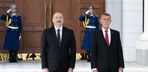 SİYASƏT