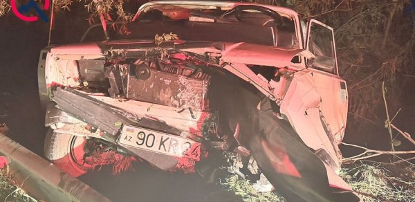 Maşın yoldan çıxıb aşdı - 10 yaşlı qız öldü