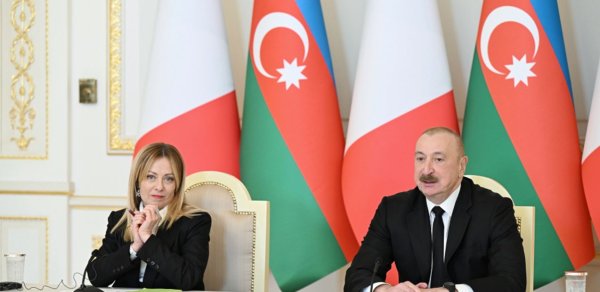 “Ermənistandan Azərbaycana gəlməyiniz xüsusi məna daşıyır”