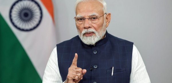 Baş nazir Modi hindistanlıları qızıl alışından müvəqqəti çəkinməyə çağırıb