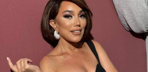 "Oxumaqlarım yox, danışdıqlarım viral olur" - Əməkdar artist