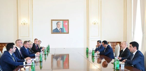 İlham Əliyev və Rixard Raşi Bakıda Slovakiya biznesi üçün yeni imkanları müzakirə ediblər