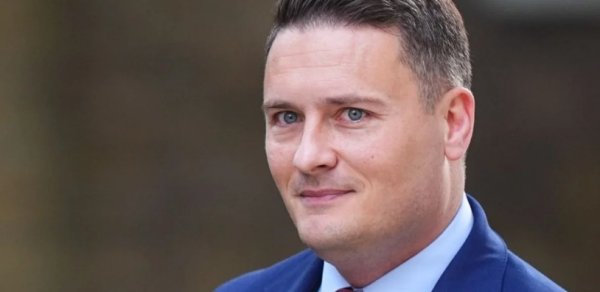 Britaniyanın səhiyyə naziri istefa verib