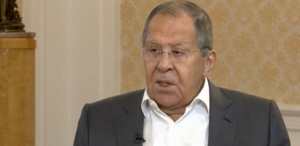 Lavrov Makrona cavab verib: Fransızlar yaxşı bilir ki, müstəmləkəçilik nədir