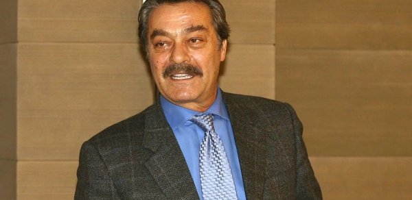 Kadir İnanır xəstəxanaya yerləşdirildi