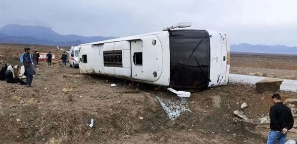 İranın cənubunda avtobus qəzasında 8 nəfər ölüb
