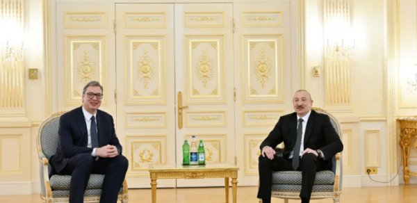 İlham Əliyev Serbiya Prezidenti ilə görüşüb - FOTOLAR