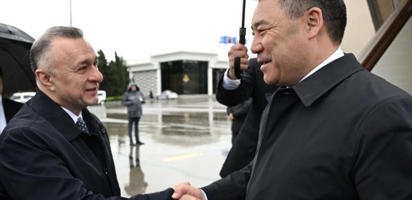 Sadır Japarov Azərbaycana səfərə gəlib