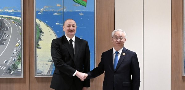 Prezident Çin Dövlət Şurasının Baş nazirinin müavinini qəbul etdi - FOTOLAR