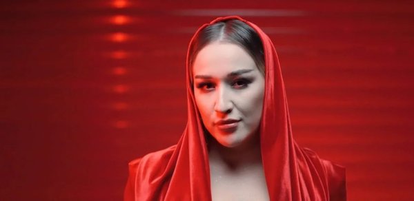 Röya Ayxanın mahnısını icazəsiz oxudular - VİDEO
