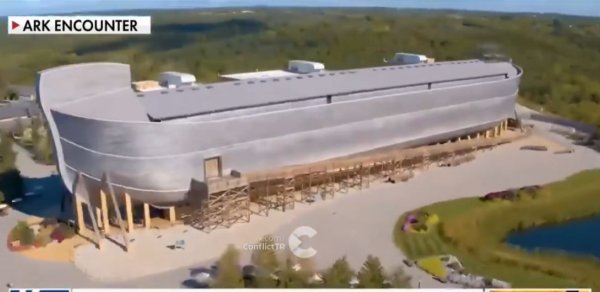 Nuhun gəmisi inşa edildi - Zoopark olacaq