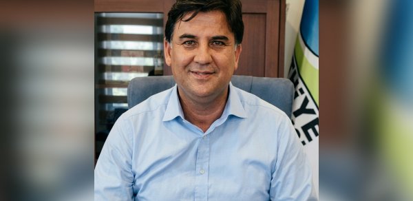 Türkiyədə bələdiyyə sədri GÜLLƏLƏNDİ