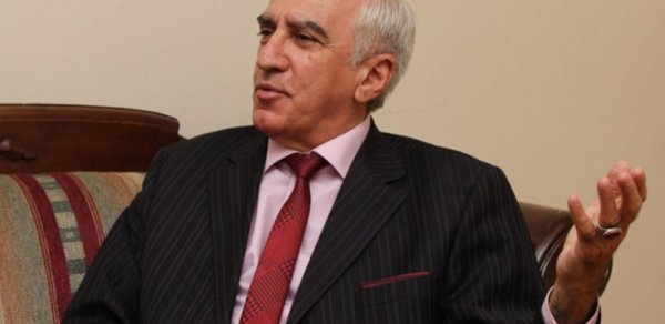77 yaşlı Xalq artisti oğluna toy edir