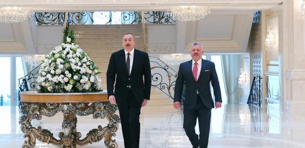 İlham Əliyev İordaniya Kralını təbrik etdi
