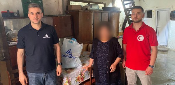 “Avrora Qrup” Qurban Bayramı münasibətilə aztəminatlı ailələrə bayram sovqatı çatdırdı - FOTOLAR