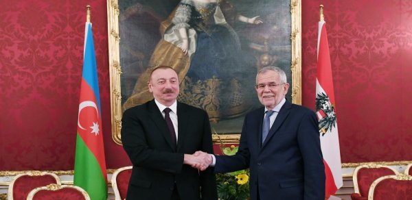 Avstriya Prezidenti Azərbaycan liderinə təbrik ünvanlayıb
