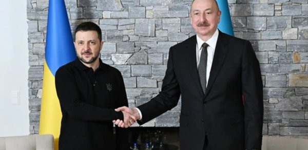 Zelenski İlham Əliyevi təbrik etdi