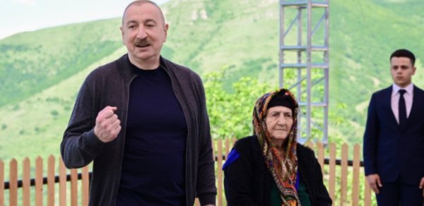 “Müharibələr yan-yörəmizi əhatə edib, hərə deyir ki, mən qalibəm”
