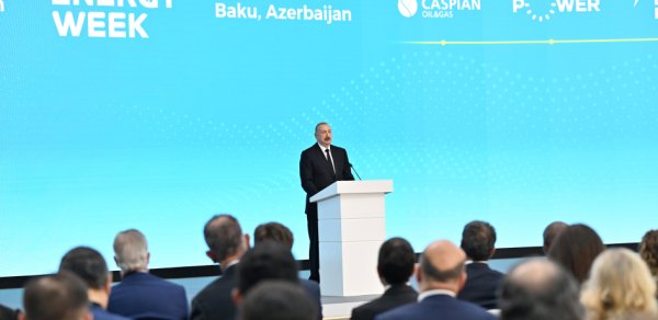 Prezident “Baku Energy Forum”un rəsmi açılış mərasimində - Fotolar
