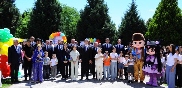 Göygöldə “Hər uşaq bir çiçəkdir” adlı tədbir keçirildi - FOTOLAR