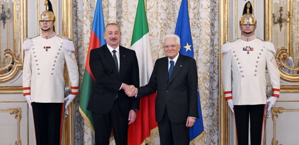İlham Əliyev İtaliya Prezidentini təbrik edib