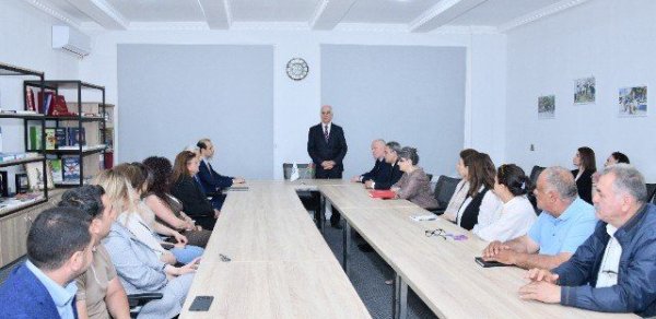 Rektor özünə müşavir təyin etdi
