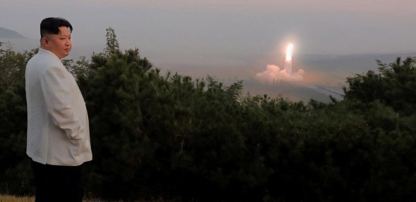 Kim Çen In: Şimali Koreyanın nüvə materialı istehsalı iki dəfədən çox artıb