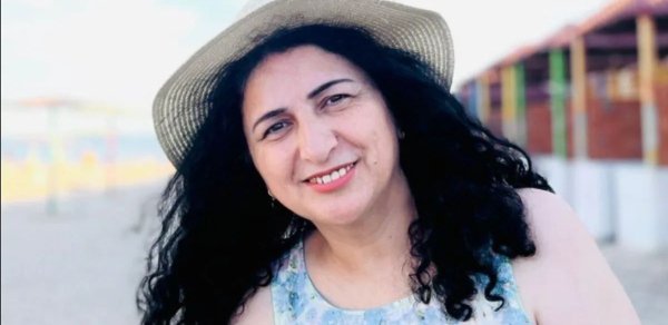 Hicran Hüseynova vəfat etdi