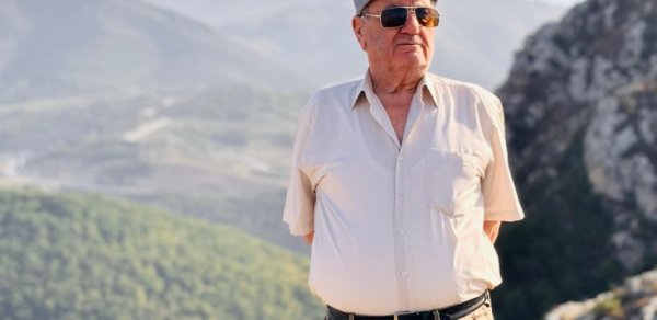 Əşrəf Veysəlli vəfat etdi