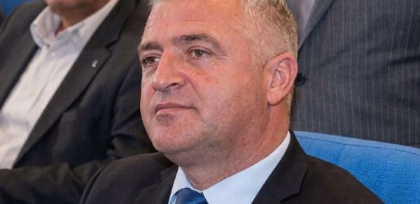 Qalmaqallı məmura cinayət işi açıldı