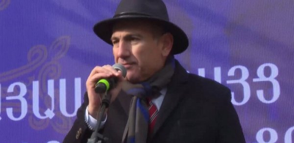Paşinyan Azərbaycana gəlmək istəyir