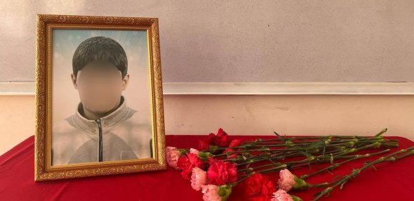 Mənzildən ata və məktəbli oğlunun meyiti tapıldı - Foto