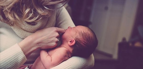 Gec yaşda ana olan qadınların övladları daha ağıllı olur