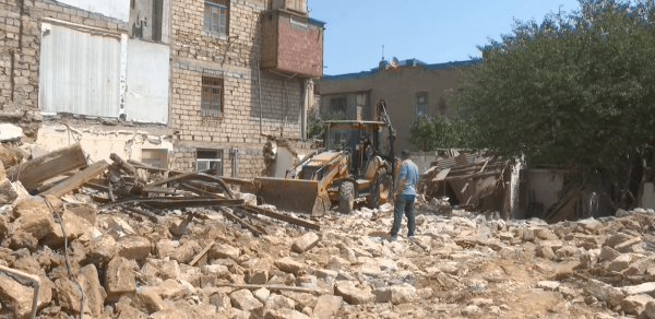 Söküntü zamanı kompensasiyanın verilməsi mexanizminə yenidən baxılmalıdır - VİDEO
