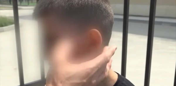 “Məni vurdu, dedi ki, evdə desən, qiymətini kəsəcəyəm” - Şagird -Video