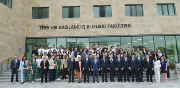 Emin Əmrullayev və Teymur Musayev Qarabağ Universitetinin Klinikasında