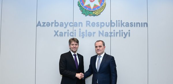 Ceyhun Bayramov Slovakiya XİN-in dövlət katibi ilə görüşdü